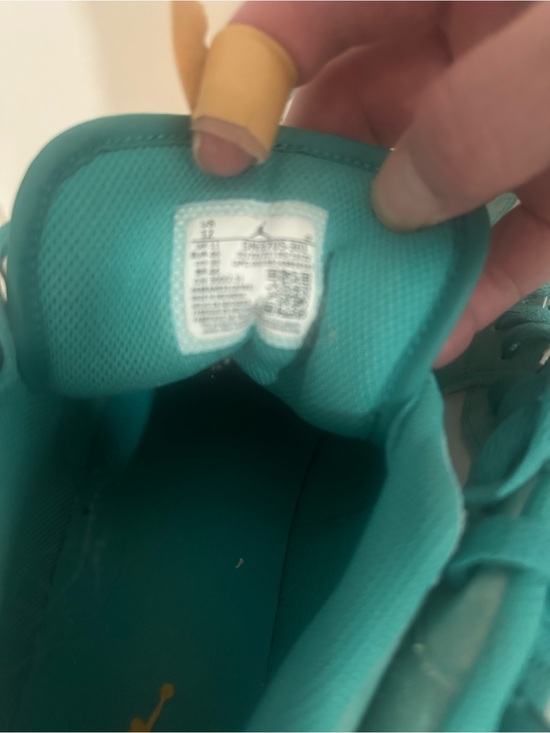 Nike Kids Teal and White Low-Top Sneakers with Gray Swoosh main image 4